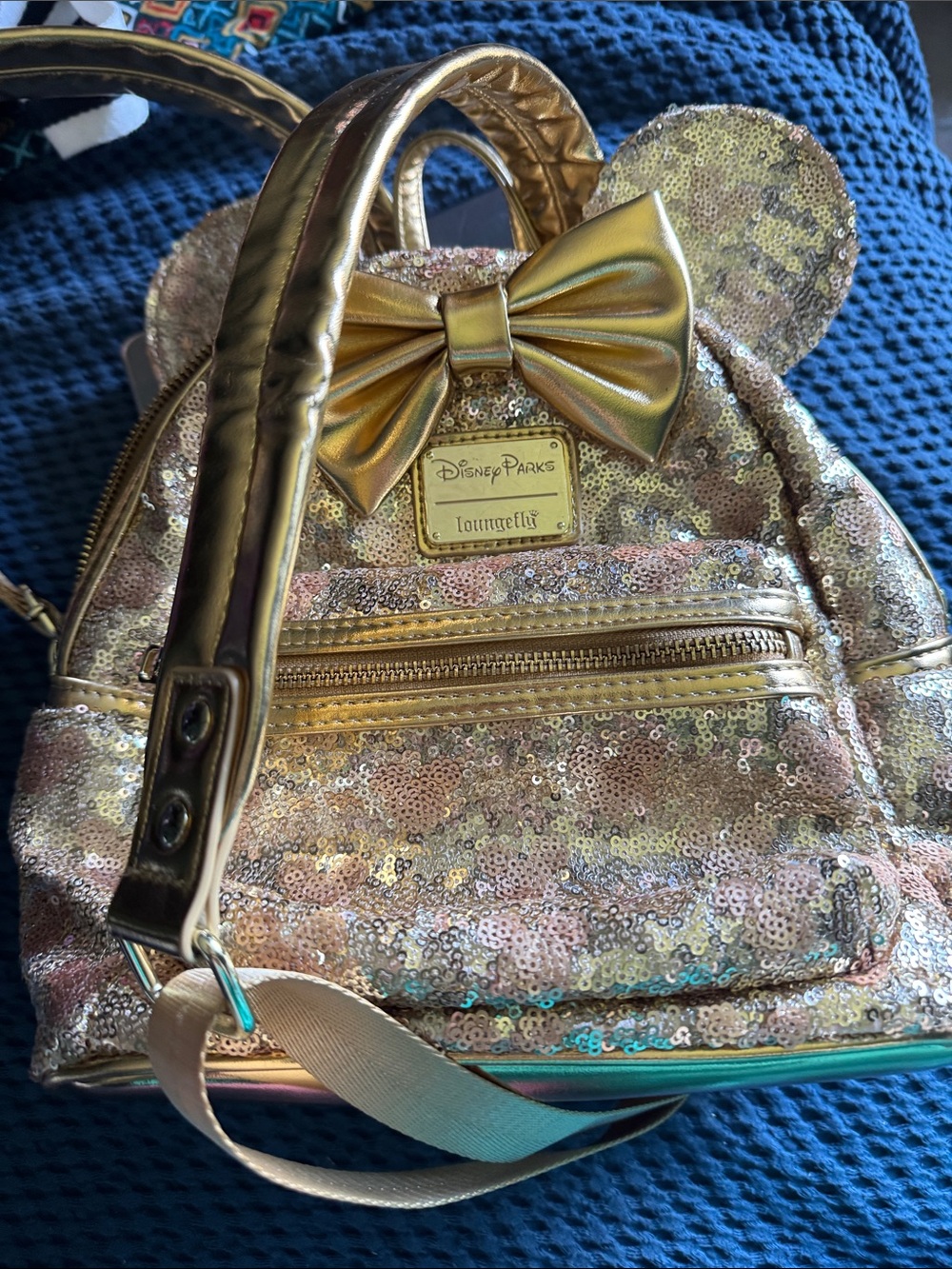 Loungefly Disney pawns Minnie Mouse gold sequin mini backpack